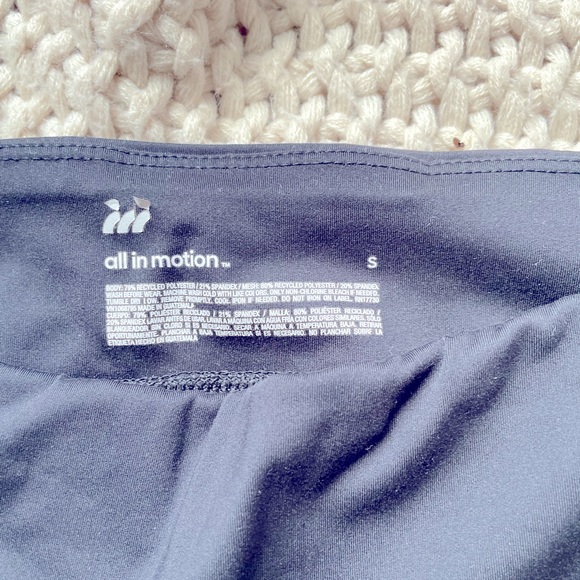 All in Motion Gym Pants 🔥 3/$30 - Picture 3 of 4